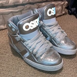Sequin Osiris
